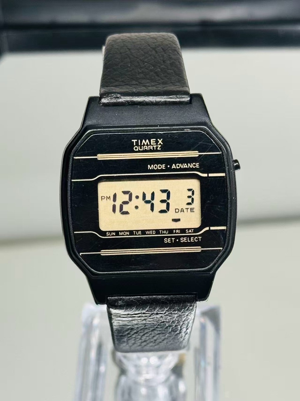 Vintage Timex Quartz LCD Digital Men Watch Black 35mm New Battery Working